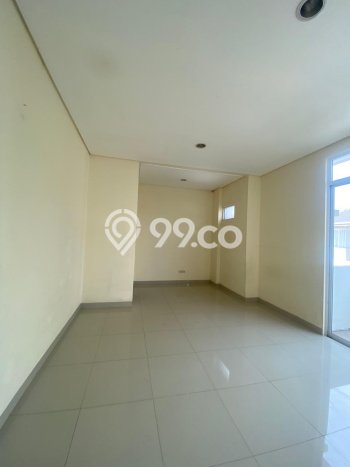 Disewakan Rumah Murah di Green Lake City Jakarta Barat dengan 3 Kamar Tidur Disewakan Rumah Murah di Green Lake City Jakarta Barat dengan 3 Kamar Tidur