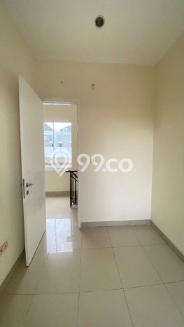 SEWA RUMAH DUA LANTAI SIAP HUNIII SHM - Sertifikat Hak Milik SEWA RUMAH DUA LANTAI SIAP HUNIII SHM - Sertifikat Hak Milik