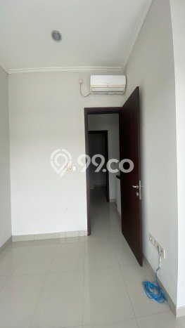 di Green Lake City Rumah Dua Lantai Siap Huni di Green Lake City Rumah Dua Lantai Siap Huni