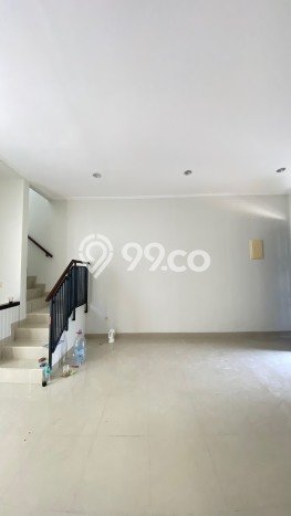 Disewakan Rumah Murah 8x20 Empat Kamar Tidurrr Unfurnished Disewakan Rumah Murah 8x20 Empat Kamar Tidurrr Unfurnished