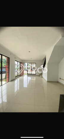 Rumah Sewa Jakarta Barat LT 90m2 LB 100m2 Kawasan Green Lake City Rumah Sewa Jakarta Barat LT 90m2 LB 100m2 Kawasan Green Lake City