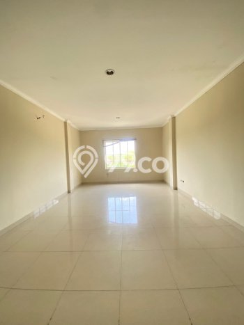 Unit Komersial Disewakan di Jakarta Barat Area Strategis Harga Kompetitif Unit Komersial Disewakan di Jakarta Barat Area Strategis Harga Kompetitif