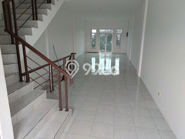 Unit Ruko Disewa Lokasi Cibinong, Bogor Spesifikasi Luas Bangunan 216m2 Unit Ruko Disewa Lokasi Cibinong, Bogor Spesifikasi Luas Bangunan 216m2