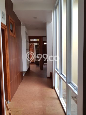 Rumah Strategis dengan 4 Kamar Tidur di Kawasan Pakuan, Bogor Rumah Strategis dengan 4 Kamar Tidur di Kawasan Pakuan, Bogor