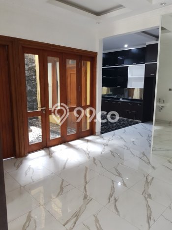 Rumah Strategis dengan 4 Kamar Tidur di Kawasan Pakuan, Bogor Rumah Strategis dengan 4 Kamar Tidur di Kawasan Pakuan, Bogor