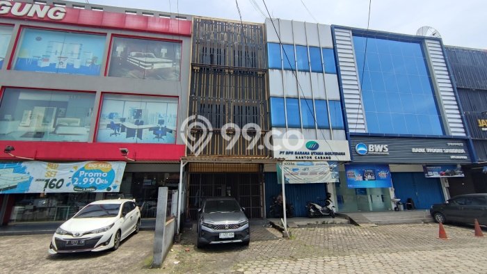 For Rent Ruko Premium Kawasan Kedung Halang, Luas 270m², Pusat Bisnis For Rent Ruko Premium Kawasan Kedung Halang, Luas 270m², Pusat Bisnis