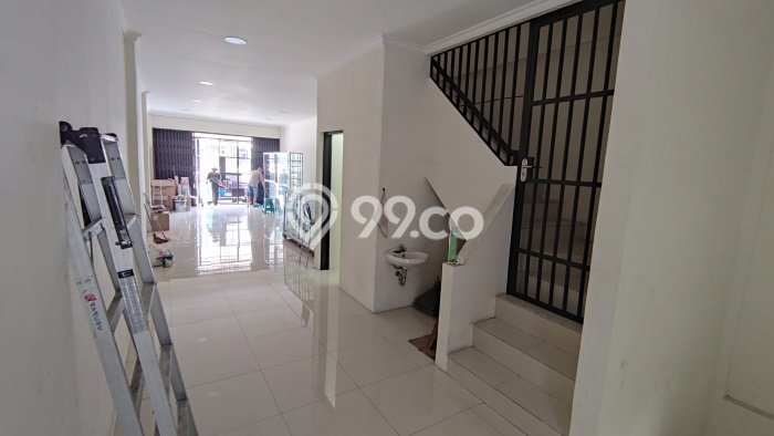 For Rent Ruko Premium Kawasan Kedung Halang, Luas 270m², Pusat Bisnis For Rent Ruko Premium Kawasan Kedung Halang, Luas 270m², Pusat Bisnis