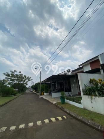 Rumah dalam Cluster dekat Pasar Terminal Stasiun dan Istana Bogor Rumah dalam Cluster dekat Pasar Terminal Stasiun dan Istana Bogor