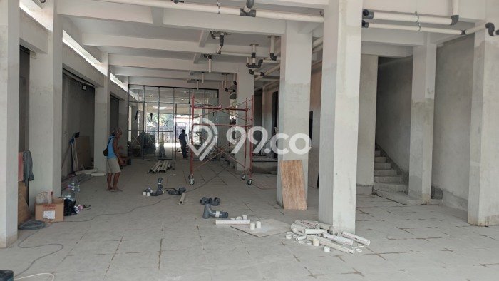 Hunian Elit LB 849m2 Siap Huni Desain Elegan di Sindang Barang, Bogor Hunian Elit LB 849m2 Siap Huni Desain Elegan di Sindang Barang, Bogor