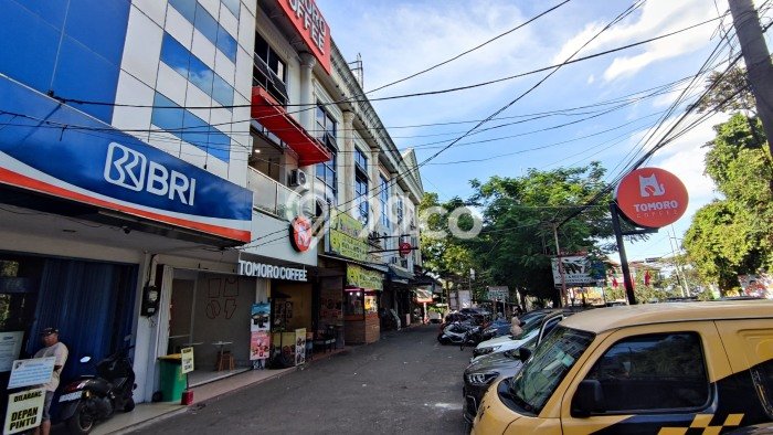 SEWA TERBAIK! Ruko Kawasan Pabaton, Luas 207m², Area Berkembang, Siap Pakai SEWA TERBAIK! Ruko Kawasan Pabaton, Luas 207m², Area Berkembang, Siap Pakai