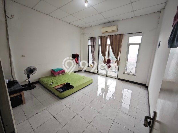 Ruko Dijual di Cibinong Bogor dengan LB 202m2 Ruko Dijual di Cibinong Bogor dengan LB 202m2