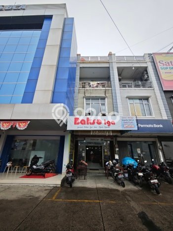 Ruko Dijual di Cibinong Bogor dengan LB 202m2 Ruko Dijual di Cibinong Bogor dengan LB 202m2