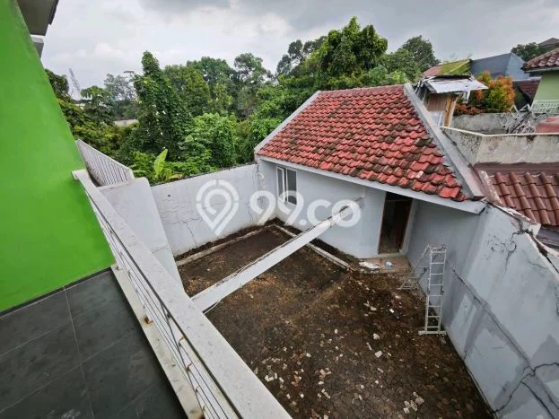 Dijual Rumah 4 Kamar Lokasi Ideal Bagus dan Strategis di Cibinong Dijual Rumah 4 Kamar Lokasi Ideal Bagus dan Strategis di Cibinong