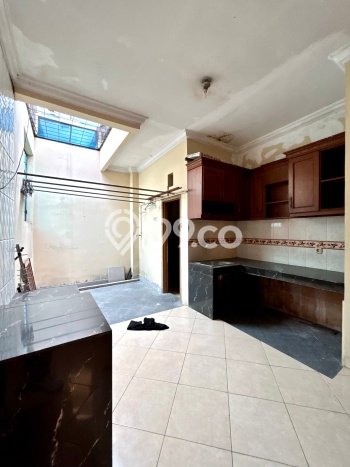 Dijual Rumah Premium dengan Fasilitas Sekitar Lengkap di Tebet, Jakarta Selatan Dijual Rumah Premium dengan Fasilitas Sekitar Lengkap di Tebet, Jakarta Selatan