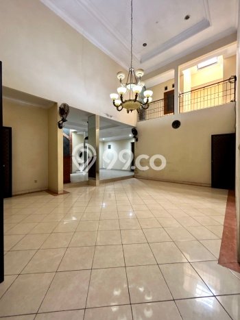 Dijual Rumah Premium dengan Fasilitas Sekitar Lengkap di Tebet, Jakarta Selatan Dijual Rumah Premium dengan Fasilitas Sekitar Lengkap di Tebet, Jakarta Selatan