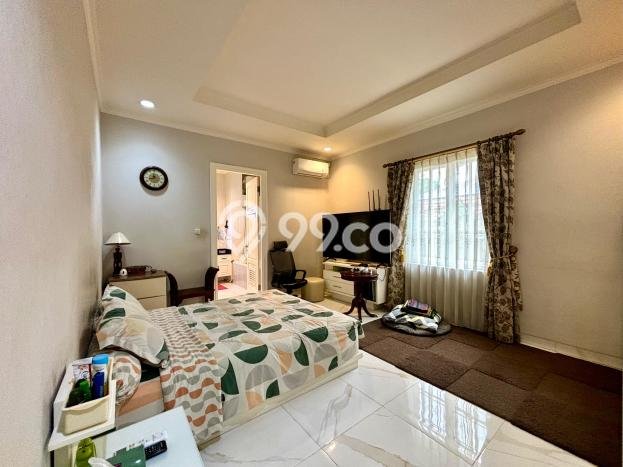 Siap Huni Hunian Elit 4 Kamar di Tebet Dekat ke Mana Saja Siap Huni Hunian Elit 4 Kamar di Tebet Dekat ke Mana Saja