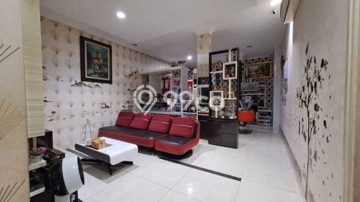 Jual Rumah Mewah Elegan Dengan View Eksklusif di Gading Serpong, Tangerang Jual Rumah Mewah Elegan Dengan View Eksklusif di Gading Serpong, Tangerang