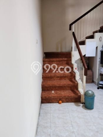 Dijual Hunian Rumah Terawat 4 KT di Raffles Hills, Jakarta Timur Dijual Hunian Rumah Terawat 4 KT di Raffles Hills, Jakarta Timur