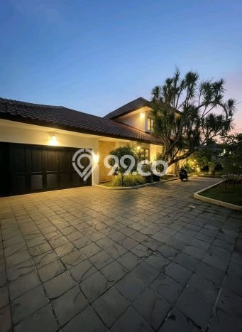 For Sale! Luxury House LT 765m2 Desain Modern di Kemang For Sale! Luxury House LT 765m2 Desain Modern di Kemang
