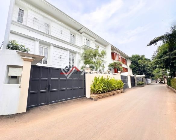 Hunian Eksklusif Dijual LT 517m2 di Kemang, Jakarta Selatan Hunian Eksklusif Dijual LT 517m2 di Kemang, Jakarta Selatan