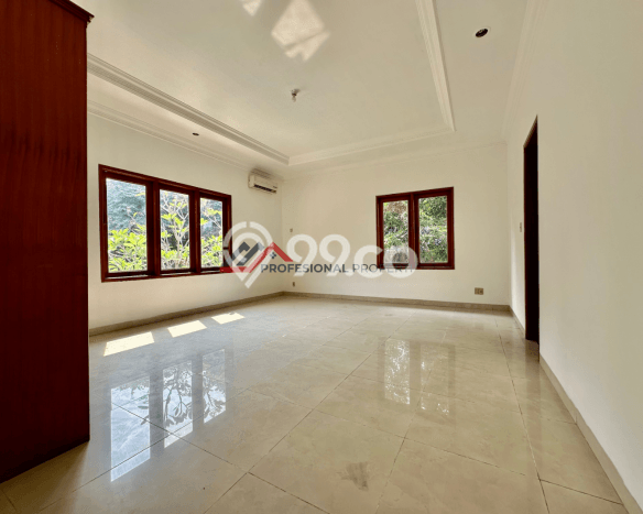 Dijual Rumah Mewah Elegan Dengan View Eksklusif di Kemang, Jakarta Selatan Dijual Rumah Mewah Elegan Dengan View Eksklusif di Kemang, Jakarta Selatan