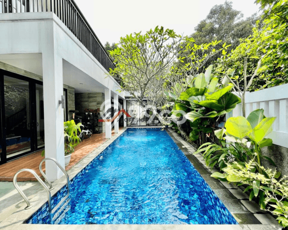 Jual Rumah Luas Elegan Dengan View Eksklusif di Kemang, Jakarta Selatan Jual Rumah Luas Elegan Dengan View Eksklusif di Kemang, Jakarta Selatan