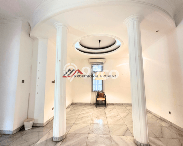 Rumah Elit Modern Tanpa Renovasi di Kemang Jakarta Selatan Rumah Elit Modern Tanpa Renovasi di Kemang Jakarta Selatan