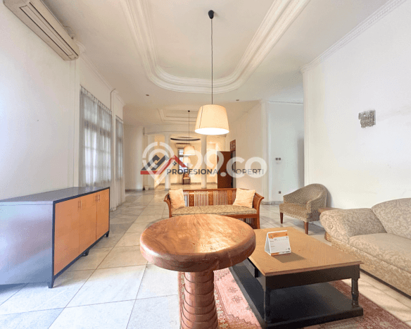 Rumah Elit Modern Tanpa Renovasi di Kemang Jakarta Selatan Rumah Elit Modern Tanpa Renovasi di Kemang Jakarta Selatan