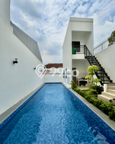 For Sale! Premium House LT 230m2 Desain Modern di Kemang For Sale! Premium House LT 230m2 Desain Modern di Kemang