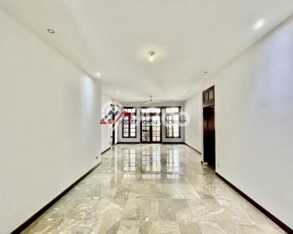 Hunian Mewah LB 235m2 Siap Pakai Desain Elegan di Cipete, Jakarta Selatan Hunian Mewah LB 235m2 Siap Pakai Desain Elegan di Cipete, Jakarta Selatan