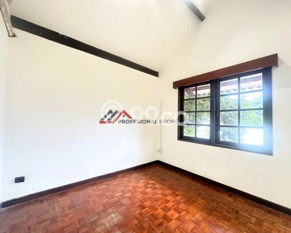 Rumah Luxury Modern Tanpa Renovasi di Pangkalan Jati Depok Rumah Luxury Modern Tanpa Renovasi di Pangkalan Jati Depok
