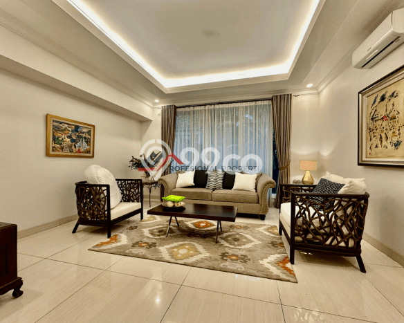 Ready to Use! Luxury House LT 765m2 Desain Elegan di Kemang Ready to Use! Luxury House LT 765m2 Desain Elegan di Kemang