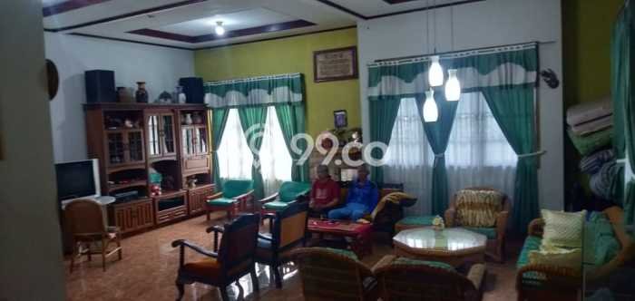 Rumah Terawat di Ciwidey, Bandung, LT 2900m², Luas Bangunan 350m² Rumah Terawat di Ciwidey, Bandung, LT 2900m², Luas Bangunan 350m²