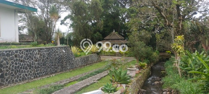 HARGA TERBAIK! Vila Kawasan , Luas 45000m2m², Lokasi Prima HARGA TERBAIK! Vila Kawasan , Luas 45000m2m², Lokasi Prima