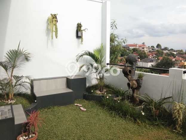 Dijual Rumah Luas Elegan Dengan View Eksklusif di Cigadung, Bandung Dijual Rumah Luas Elegan Dengan View Eksklusif di Cigadung, Bandung