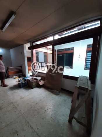 Rumah Mewah LB 400m2 Siap Pakai Desain Elegan di Riau, Bandung Rumah Mewah LB 400m2 Siap Pakai Desain Elegan di Riau, Bandung