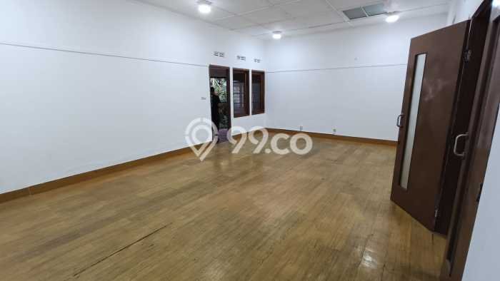 Hunian Eksklusif Siap Huni LT 266m2 di Coblong, Bandung Hunian Eksklusif Siap Huni LT 266m2 di Coblong, Bandung