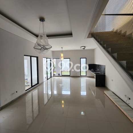 Rumah Luxury Modern Tanpa Renovasi di Setiabudi Bandung Rumah Luxury Modern Tanpa Renovasi di Setiabudi Bandung