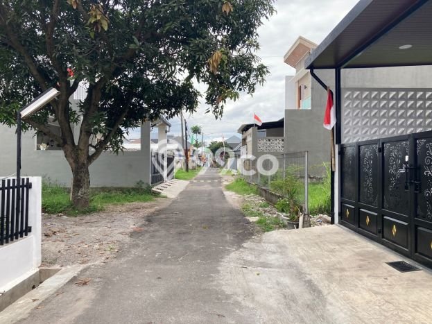 Jarang Ada! Tanah di Arcamanik Punya Luas 250m2 - Jarang Ada! Tanah di Arcamanik Punya Luas 250m2 -