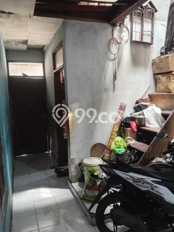 PROPERTI PILIHAN! Rumah Asri di Margahayu, Luas 166m2m² Bangunan 120m2m² PROPERTI PILIHAN! Rumah Asri di Margahayu, Luas 166m2m² Bangunan 120m2m²