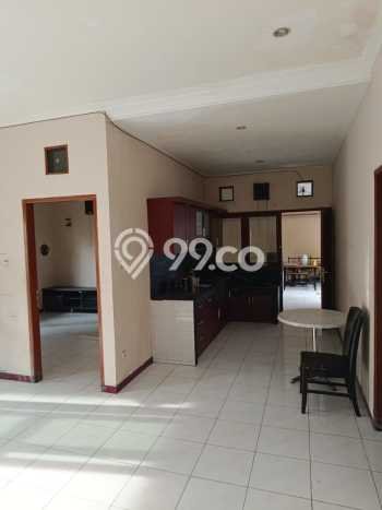 Rumah Luxury Modern Tanpa Renovasi di Setiabudi Bandung Rumah Luxury Modern Tanpa Renovasi di Setiabudi Bandung