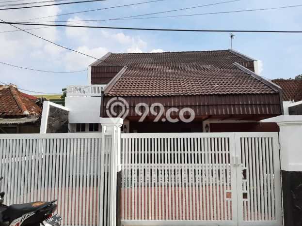 Rumah Mewah LB 400m2 Siap Pakai Desain Elegan di Riau, Bandung Rumah Mewah LB 400m2 Siap Pakai Desain Elegan di Riau, Bandung