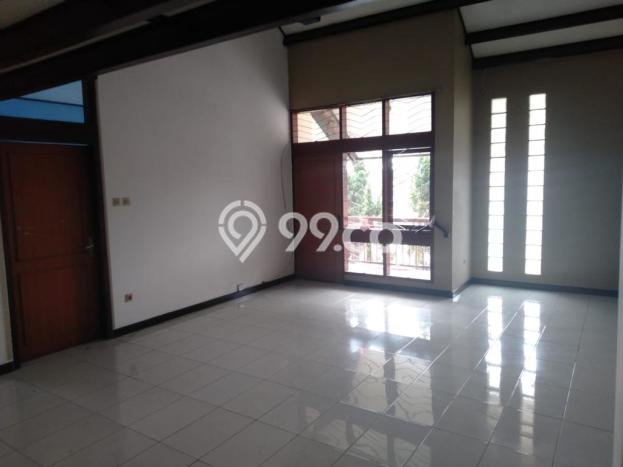 Rumah Area Strategis kawasan , Bandung, Luas 146m2m² Bangunan 250m2m² Rumah Area Strategis kawasan , Bandung, Luas 146m2m² Bangunan 250m2m²