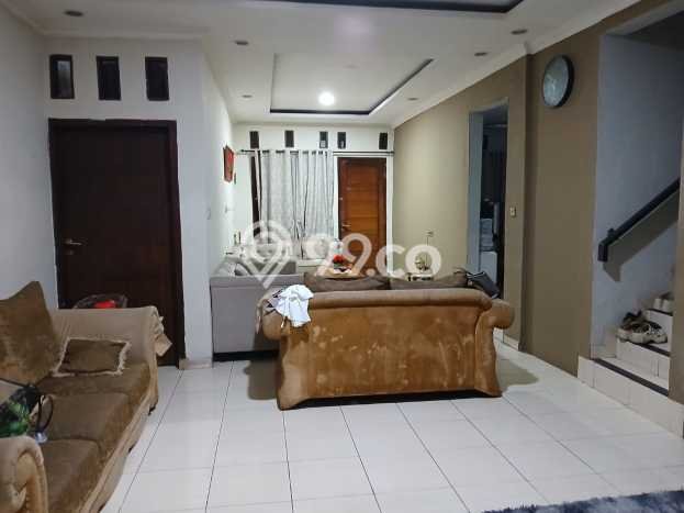 Ready to Use! Luxury House LT 243m2 Desain Modern di Grogol Ready to Use! Luxury House LT 243m2 Desain Modern di Grogol