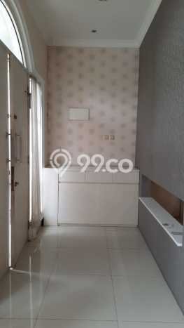 Rumah kawasan , 2 KM, Area Elite, Luas 120m2m² LB 200m2m² Rumah kawasan , 2 KM, Area Elite, Luas 120m2m² LB 200m2m²