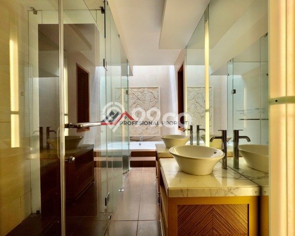 For Sale! Premium House LT 593m2 Desain Modern di Kemang For Sale! Premium House LT 593m2 Desain Modern di Kemang
