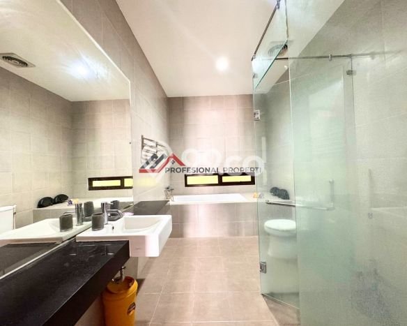 Hunian Mewah Dijual LT 322m2 di Jagakarsa, Jakarta Selatan Hunian Mewah Dijual LT 322m2 di Jagakarsa, Jakarta Selatan