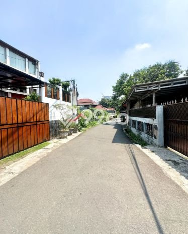 For Sale Rumah Mewah Exclusive di Cilandak, Jakarta Selatan For Sale Rumah Mewah Exclusive di Cilandak, Jakarta Selatan