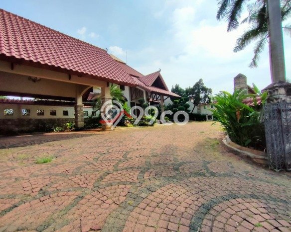 Jual Rumah Luas Elegan Dengan View Eksklusif di Pondok Indah, Jakarta Selatan Jual Rumah Luas Elegan Dengan View Eksklusif di Pondok Indah, Jakarta Selatan