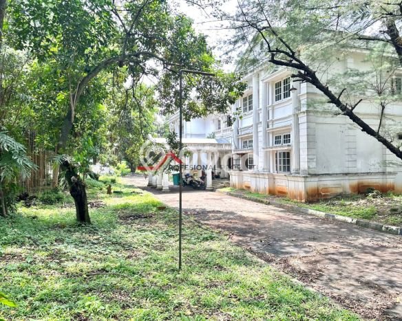 Dijual Rumah Mewah Elegan Dengan View Eksklusif di Kemang, Jakarta Selatan Dijual Rumah Mewah Elegan Dengan View Eksklusif di Kemang, Jakarta Selatan